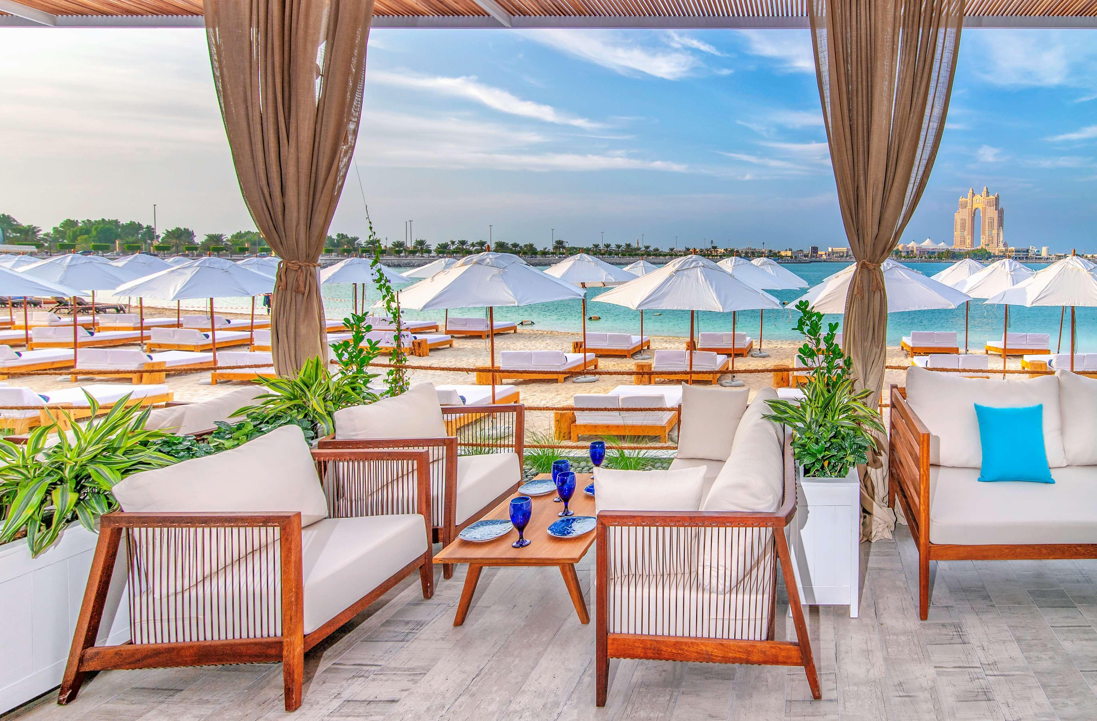 Radisson Blu Hotel & Resort, Abu Dhabi Corniche 외부 사진